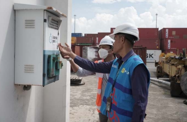 Andil Besar PLN Wujudkan Green Port di Terminal Petikemas New Makassar