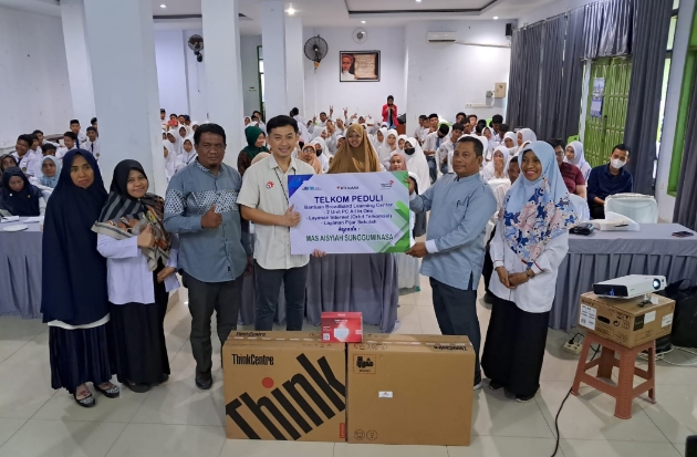 Telkom Regional 5 Edukasi Guru & Siswa di Gowa Soal Keamanan Siber