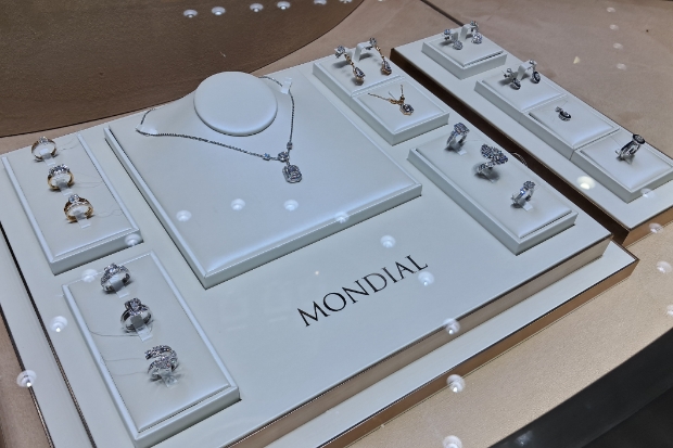 Butik Perdana MONDIAL Hadir di Makassar, Usung Konsep House of Brands