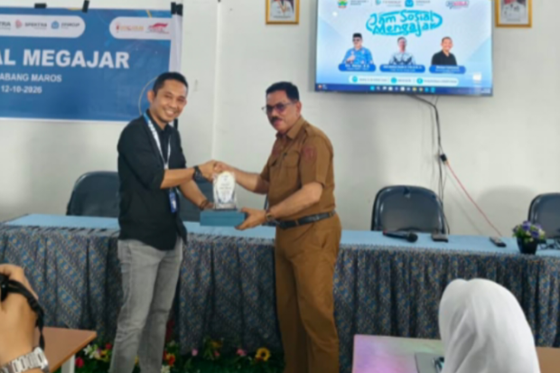 FIFGROUP Maros Edukasi Pelajar tentang Literasi Keuangan dan Jamsos