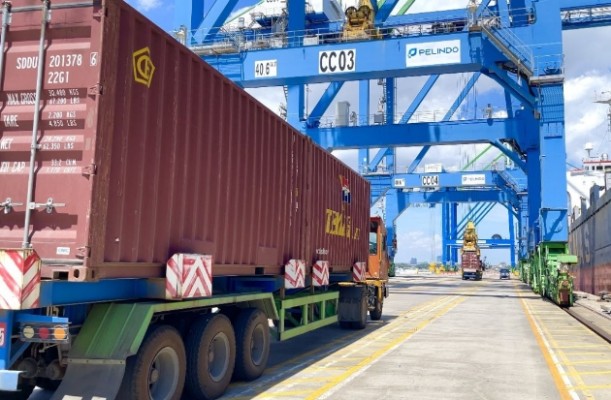 Kuartal I-2023, Pelindo Catat Trafik Barang dan Penumpak Melonjak Tinggi
