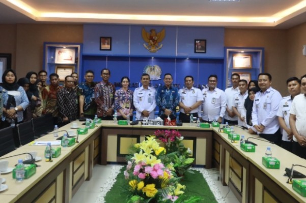 Imigrasi Surabaya Lakukan Studi Tiru ke Kantor Imigrasi Makassar