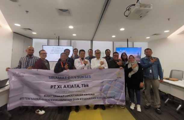 Raih Bendera Emas SMK3 dari Kemenaker, XL Axiata Siap Tangani Proyek Berisiko Tinggi
