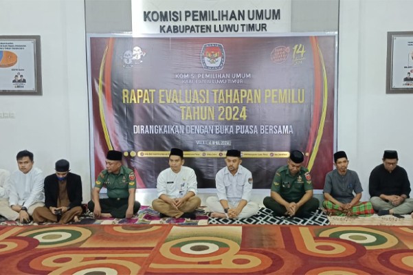 KPU Luwu Timur Gelar Buka Bersama Sebagai Bentuk Evaluasi dan Silaturahmi