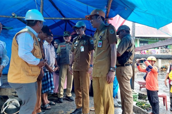 Pemkab Pinrang Salurkan Bantuan Korban Kebakaran di 2 Kecamatan