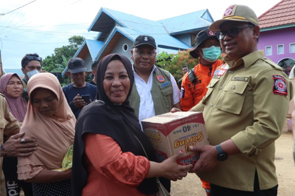 Hari Kelima, Bantuan Terus Mengalir Untuk Korban Banjir Luwu