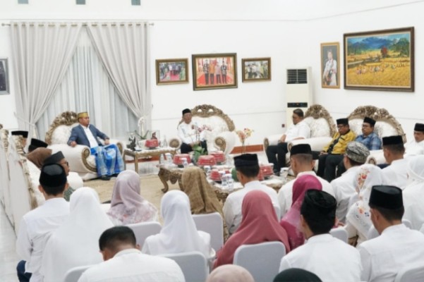 Pemkab Gowa Berangkatkan Pegawai, Cleaning Service, dan Penghafal Al-Quran Umrah