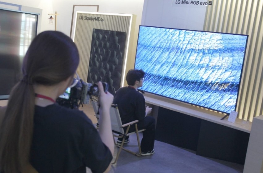 LG Officially Launches New Premium LG MRGB evo AI TV in Indonesia