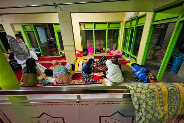 Banjir Makassar Perlahan Surut, Pengungsi Sudah Ada yang Pulang