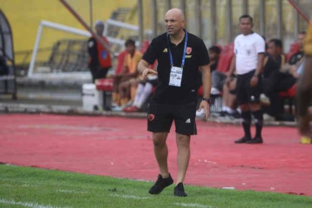 Pelatih PSM Makassar Siapkan Permainan Terbaik Lawan Persikabo 1973