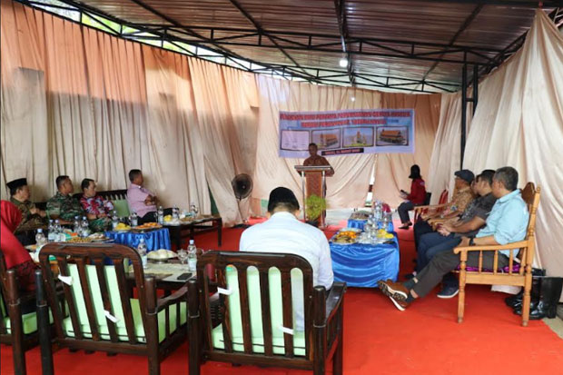 Bupati Lutim Letakkan Batu Pertama Pembangunan Gereja Katolik Paroki