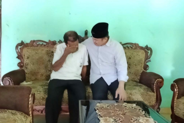 Video Tolak Salaman dengan Warga Sempat Viral, Begini Kata Teman Masa Kecil Aripin