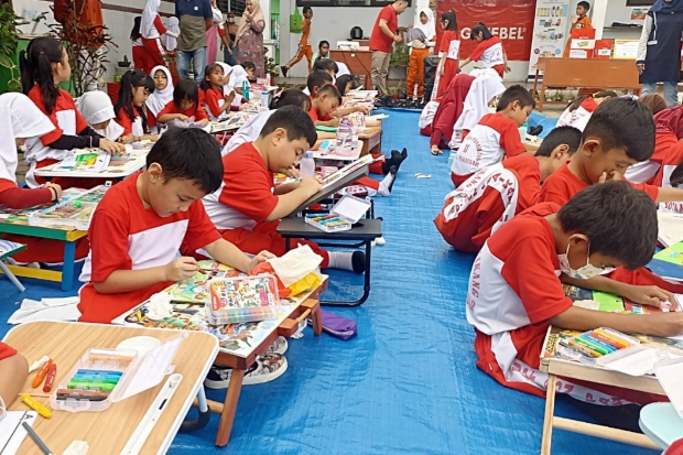 Latih Kreativitas, Ratusan Siswa SD di Kota Makassar Ikut Lomba Mewarnai