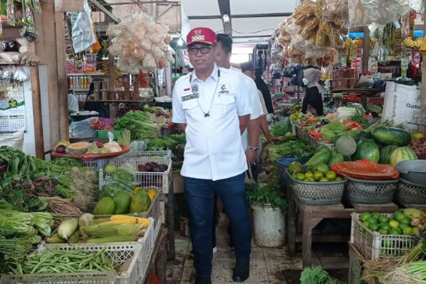 Budiman Tinjau Pasar yang Akan Dikunjungi Jokowi di Luwu Timur