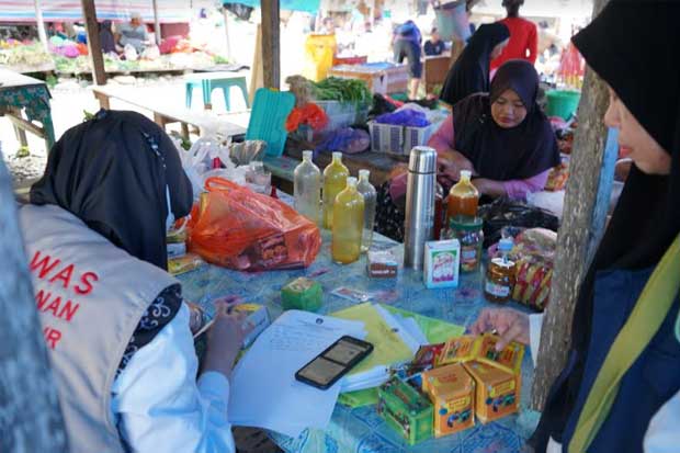 Tim Terpadu Luwu Timur Temukan Jamu Kemasan Tanpa BPOM di Kalaena