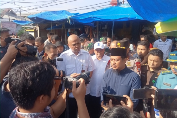 Gubernur Bareng KPPU, Forkopimda dan BI Sidak di Pasar Pabaeng-baeng