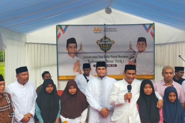 Ribuan Warga Hadiri Safari Ramadan Amran Sulaiman di Kabupaten Bone