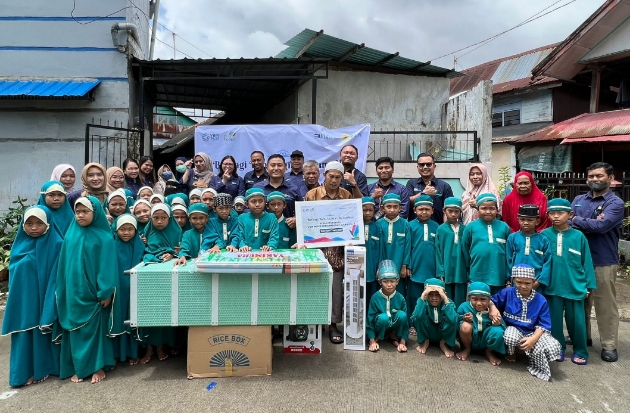 PLN Salurkan Bantuan Fasilitas Belajar Bagi Ratusan Anak Kurang Mampu