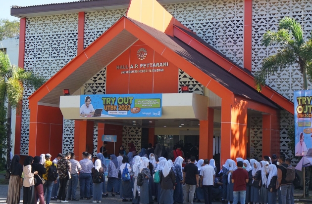 Ratusan Peserta Ikuti Try Out UTBK dari Telkomsel di Makassar dan Banjarmasin