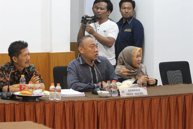 Bawaslu Sulsel Bentuk Tim Fasilitas Pengawasan Pencalonan DPD & DPRD Provinsi