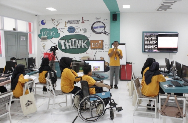 Dukung Inklusivitas Digital, TelkomGroup Beri Pelatihan TIK bagi Penyandang Disabilitas