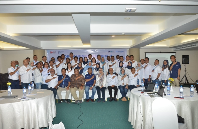 Dongkrak SDM Kehumasan di 22 Cabang, Pelindo Regional 4 Gelar Forum Humas