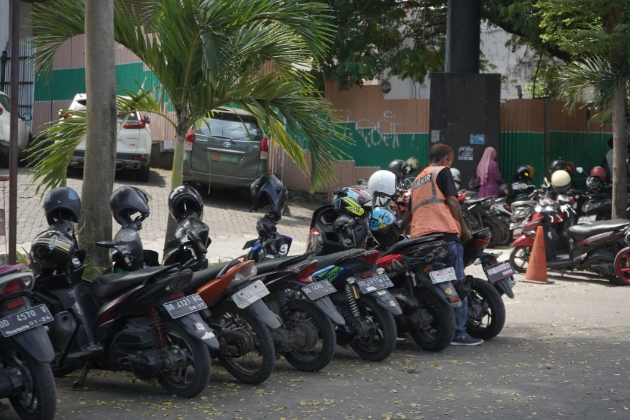 Tekan Parkir Liar, Pemkot Makassar Bakal Berlakukan Denda ke Pengusaha
