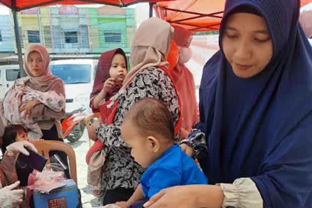 Alfamart dan Cussons Beri Layanan Kesehatan kepada 10.000 Ibu dan Balita