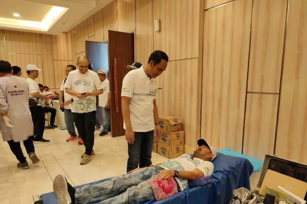 Insan Pegadaian Makassar Ramai-ramai Donor untuk Bantu Cukupi Stok Darah PMI