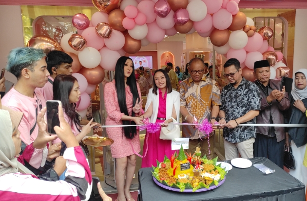 Ekspansi ke Luar Jawa, Jims Honey Buka Flagship Store Terbesar di Makassar