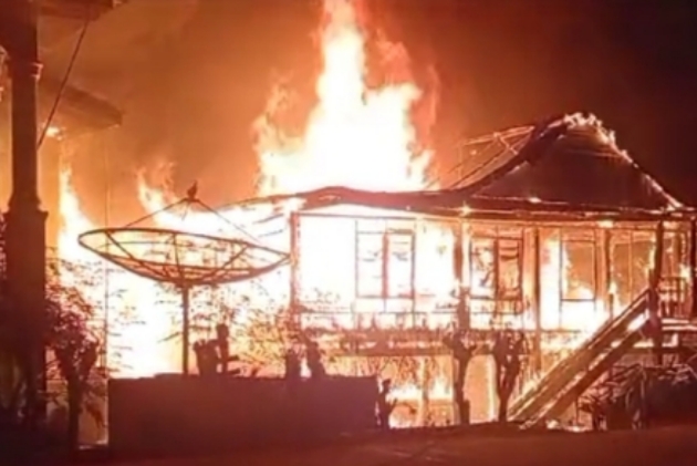 Gegara Korsleting Listrik, Tiga Rumah di Enrekang Ludes Terbakar