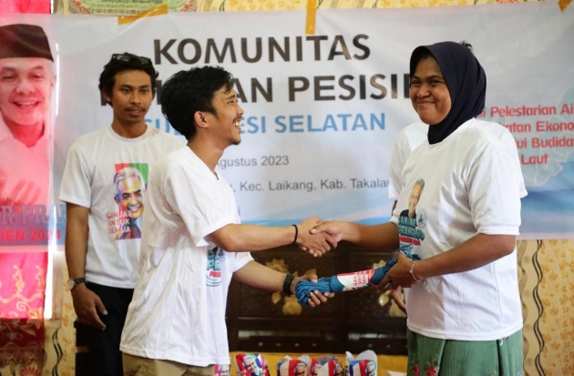 Nelayan Ganjar Edukasi Warga Takalar Soal Budi Daya Rumput Laut