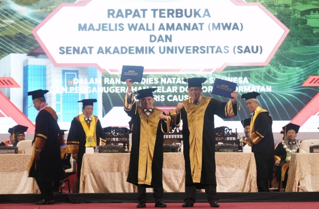 Sekjen Kemenkumham Terima Doktor Honoris Causa dari Unesa