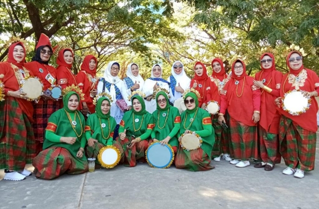 BKMT Gowa Juara 1 Lomba Parade Rabbana Tingkat Provinsi