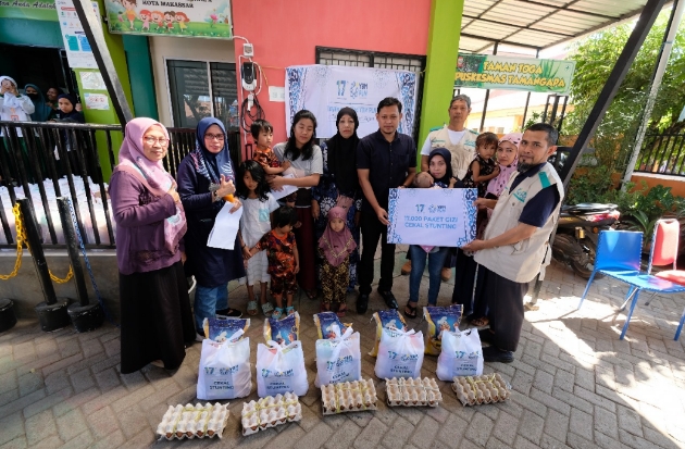 Cekal Stunting, YBM PLN UIP Sulawesi Bagikan 170 Paket Gizi di Tamangapa