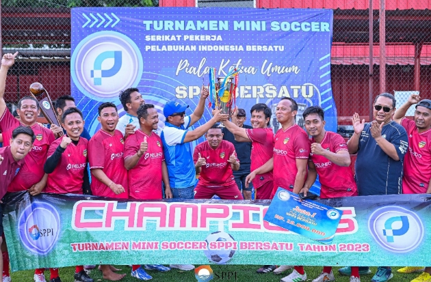 Pelindo Day, Regional 4 Sabet Juara I Turnamen Mini Soccer dan Boyong Piala Bergilir