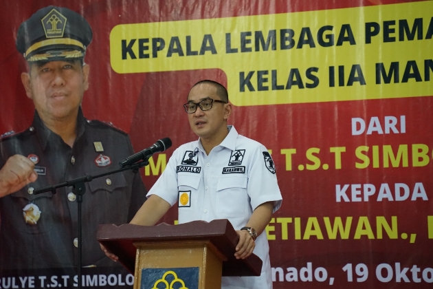 Kakanwil Kemenkumham Sulut Saksikan Serah Terima Jabatan Kepala Lapas Manado