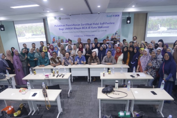 100 UMKM Binaan BCA Ikuti Pelatihan Sertifikasi Halal Kemenkop UKM