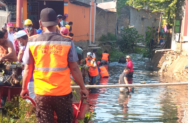 Pelindo Regional 4 Gelar Aksi Kolaborasi Bersih-bersih Sungai di Kaluku Bodoa