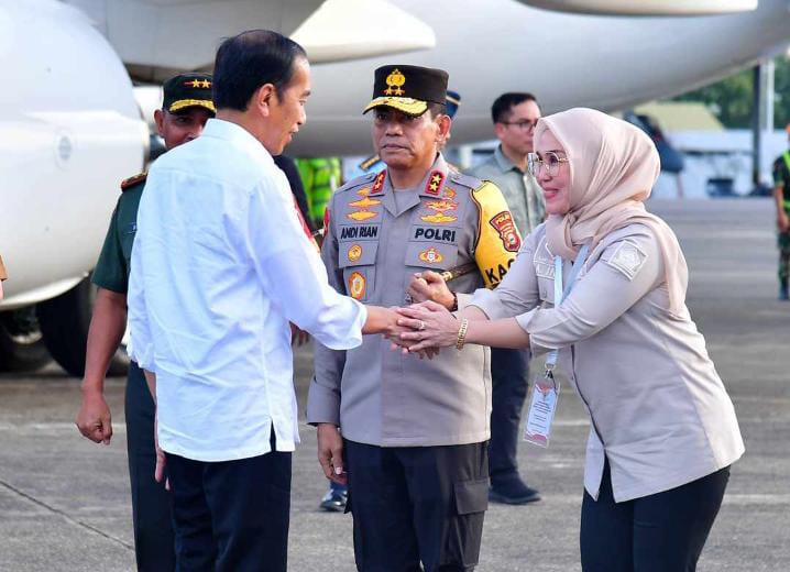 Ketua DPRD Andi Ina Sambut Kedatangan Presiden Jokowi di Sulsel