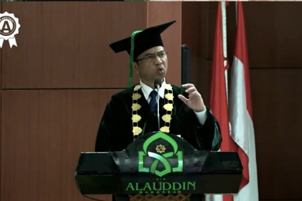 Rektor UIN Alauddin Makassar Kukuhkan Tiga Guru Besar