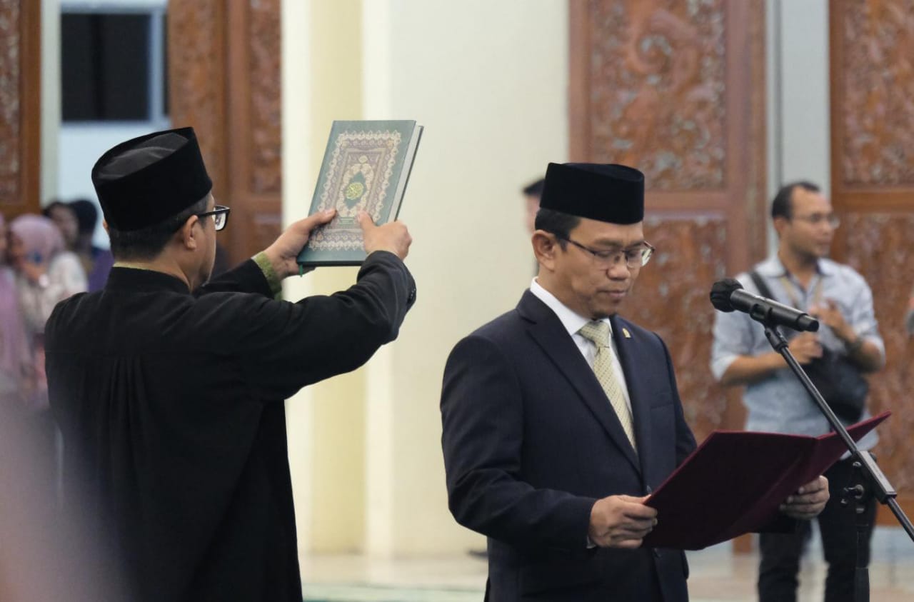 Politisi Senior Gowa Amir Uskara Resmi Jabat Wakil Ketua MPR RI