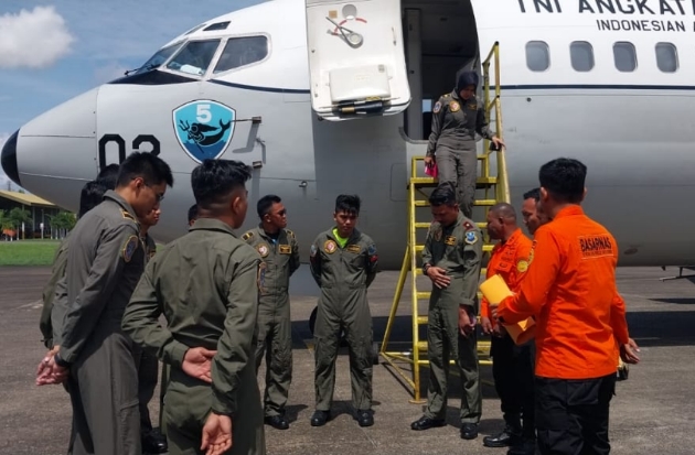 Pesawat Boeing 737-200 TNI AU Dikerahkan Bantu Operasi SAR Kapal Tenggelam di Selayar