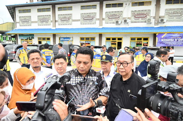 Iwan Aras Tegaskan Revitalisasi Terminal di Lampung Harus Jamin Keselamatan Pemudik