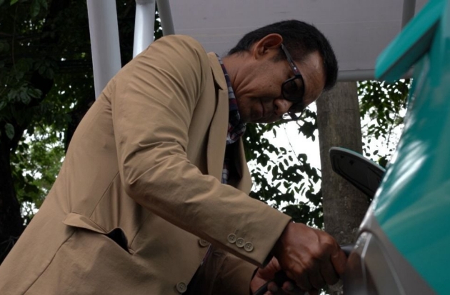 PLN UID Sulselrabar Siagakan 21 SPKLU, Pengguna Mobil Listrik Lancar Jaya saat Mudik