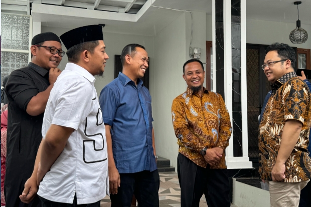 Open House Andi Sudirman Dihadiri Pejabat hingga Ojek Online