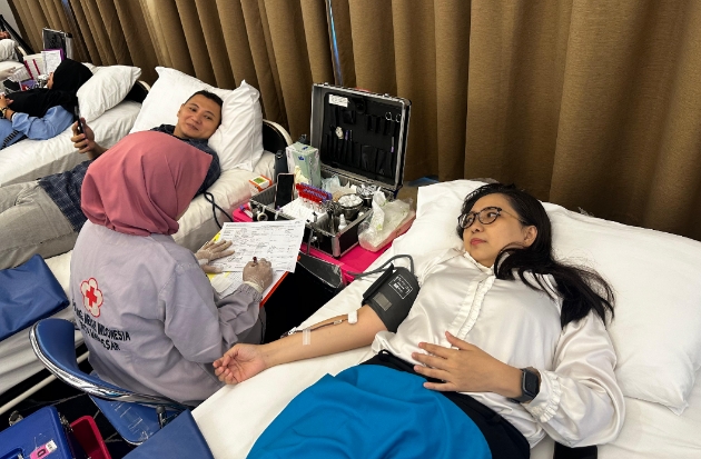 Sambut HUT ke-12, Aston Makassar Gelar Donor Darah & Pemeriksaan Kesehatan Gratis