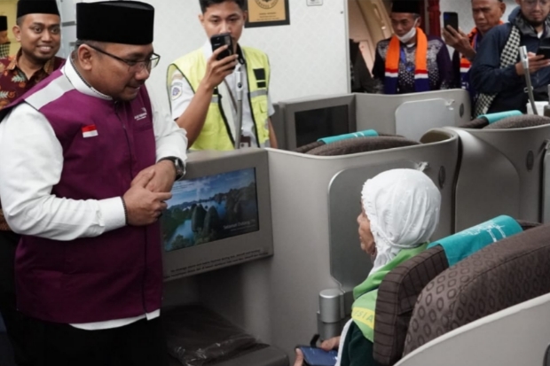 Pemerintah Mulai Berangkatkan Kloter Pertama Calon Jemaah Haji Indonesia