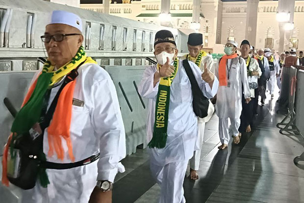 Jemaah Haji Asal Indonesia Mulai Jalani Ibadah di Raudhah