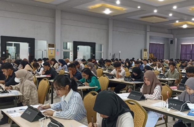 472 Peserta Jalani Tes Ujian Masuk CBT UGM di Kota Makassar